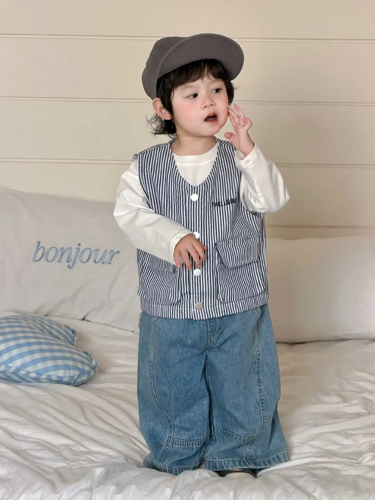 2026 봄  민소매 조끼 재킷  남아 패션 스트라이프 조끼 가디건 여아 캐주얼 코트 면 복