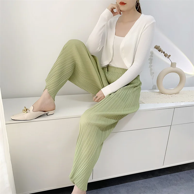 Summer New Casual Pants Simple Loose Comfortable Stretch Pleated Straight Nine Pants Women's Lightweight Fabric 90/95 Cm