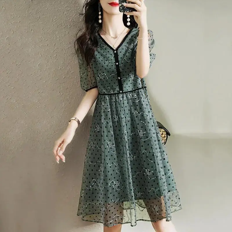 

Elegant V-Neck Gauze Folds Polka Dot Puff Sleeve Party Dress Women's Clothing 2024 Summer Loose Office Lady Short Sleeve Dress