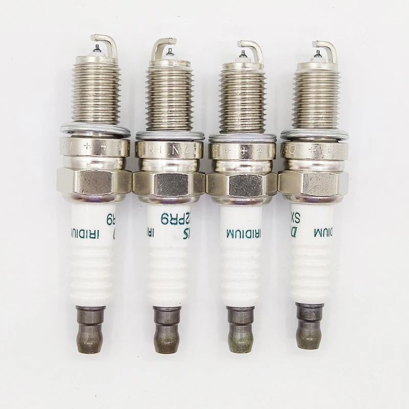 Iridium Spark Plug 90048-51188 9004851188 IZR6G11 4PCS SXU22PR9 For Toyota Avanza Daihatsu Passo YRV Vois Terios Sirion 1.3L