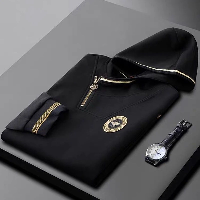 

Hooded Personalized Sweater Men's Autumn And Winter New Little bee Embroidery Splicing Fashion Top Men's Wear