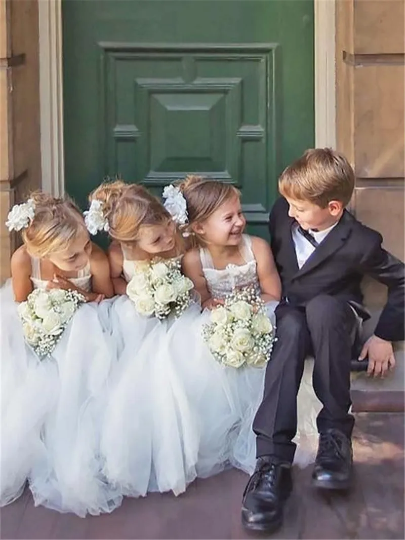 Дети на свадьбе. Потом свадьба дети. Свадьба с маленькими детьми. Дети жених и невеста. Браки с девочками.