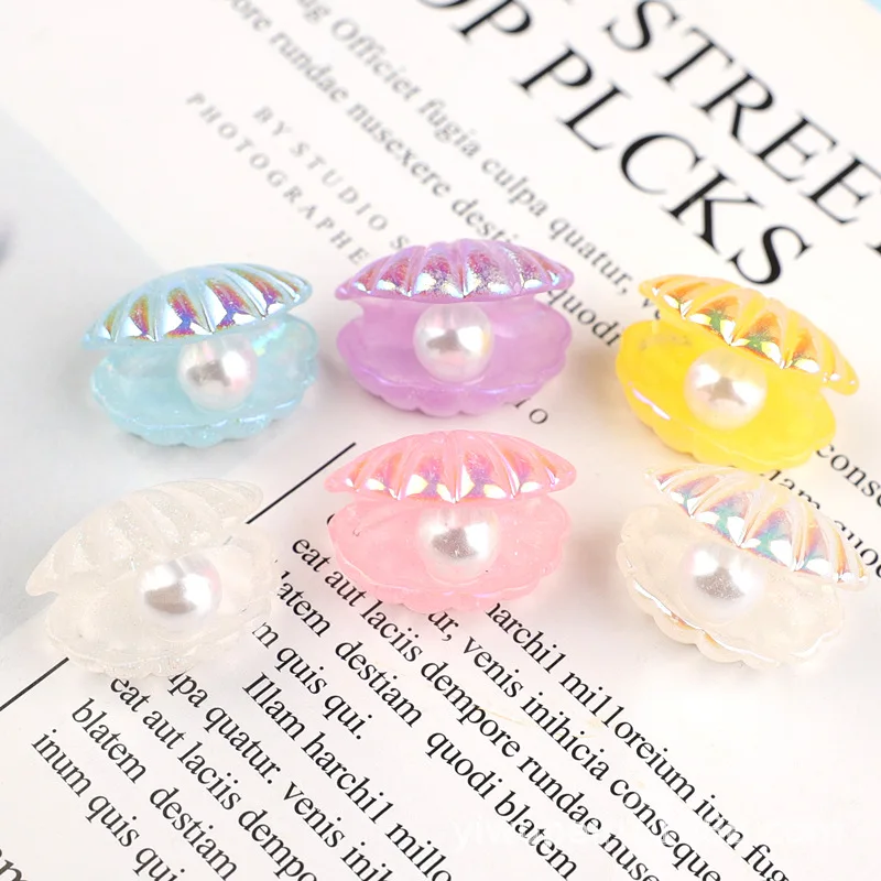 Kawaii Cartoon Funny Noctilucent Pearl Shell Clogs DIY Jewelry Glow In The Dark Accessories 6 Pcs For Adults Kids Gifts Girl Toy elf toy accessories