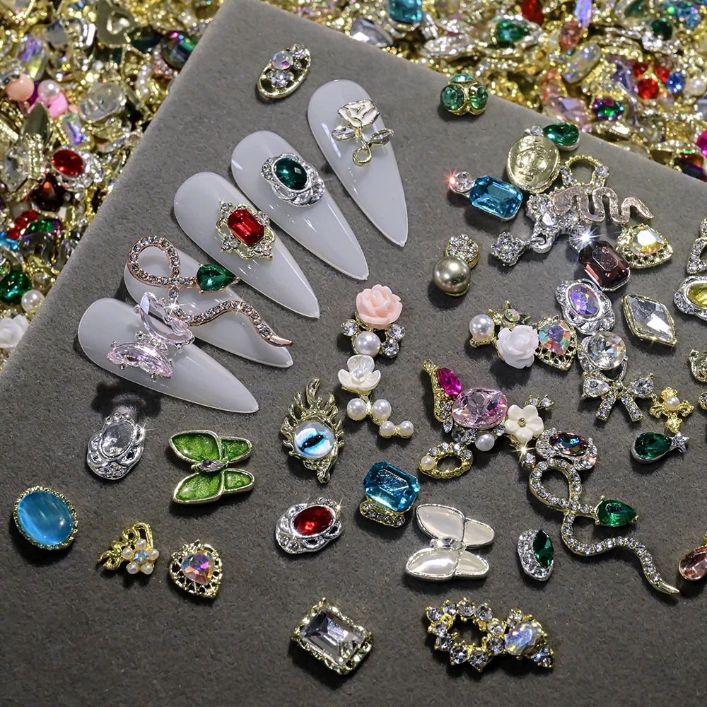 50PCS Mixed Random Metal Snake Butterfly DIY Nail Rhinestone Luxury Japan Various Size Gems Jewelry Decor Manicure Accessories *