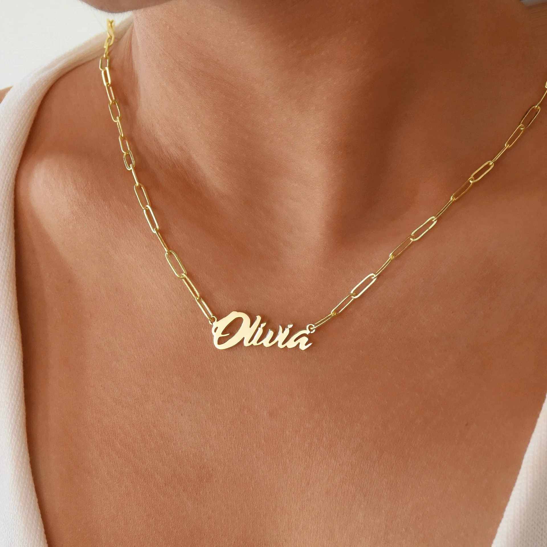 

Exquisite Custom Paper clip chain Name Necklace Letter Personalized LOGO Sign Long O-shaped Pendents Thin Chain Jewelry Gifts