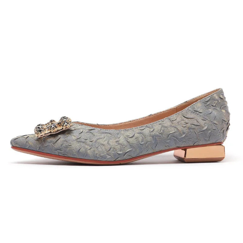 thumbnail image 1 of 2022 Primavera Nuevos Zapatos de Mujer Zapatos de Tacón Bajo con Hebilla de Diamantes de Imitación Decorados con Punta Puntiaguda, 1 of 5
