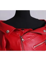 Mauroicardi printemps automne longue équipée rouge Pu cuir Biker robe femmes fermeture éclair ceinture élégant luxe concepteur hors épaule vêtements 5