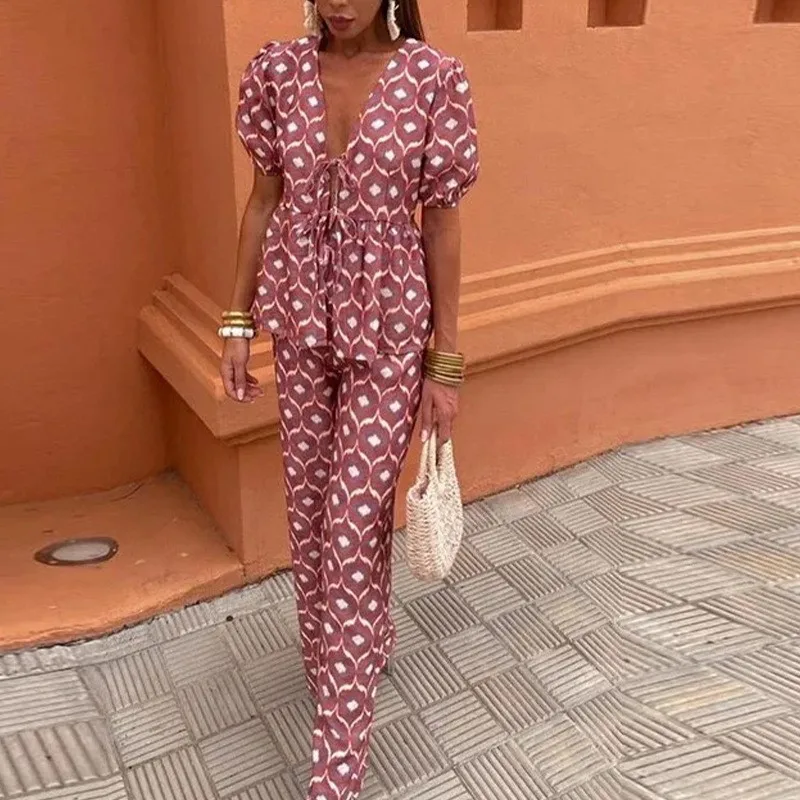2024 Summer Suit Fashionable Printed Pleated Women's Pants Suit Elegant Temperament Lace-up Hollow Women's Suit