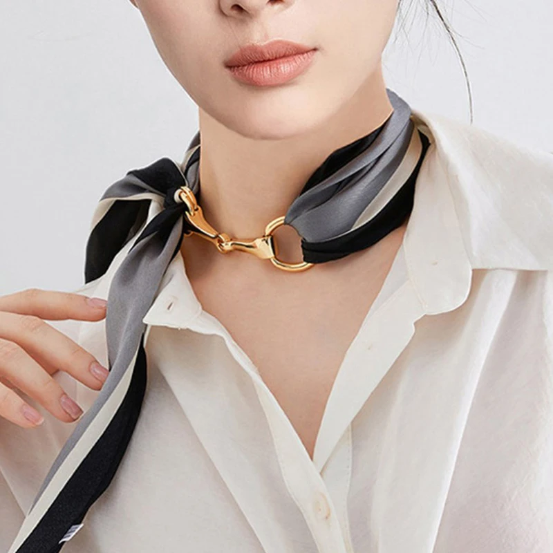 Hot Women Shawl Ring Clip Scarves Fastener Crystal Silk Scarf Buckle Brooch Wedding Fashion Jewelry Female Classic Gift 2