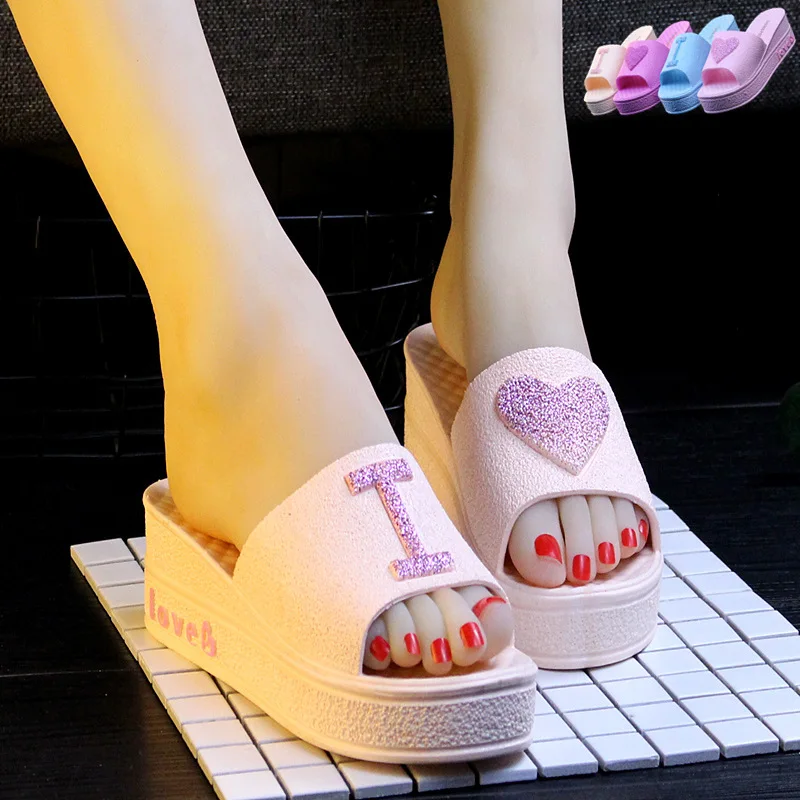Summer Slippers Women Fashion Love Heart Wedges Beach Slides Platform Ladies Sweet Outside Slipper Soft Non-Slip Home Sandals