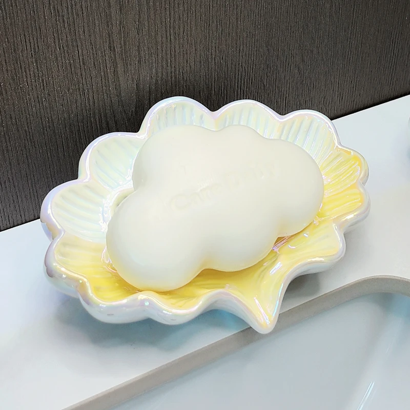 Creative Ceramic Draining Soap Box, Light luxury Leaf Shaped Soap Dishes, Home Hotel Bathroom Kitchen Supplies Storage Rack, 1Pc