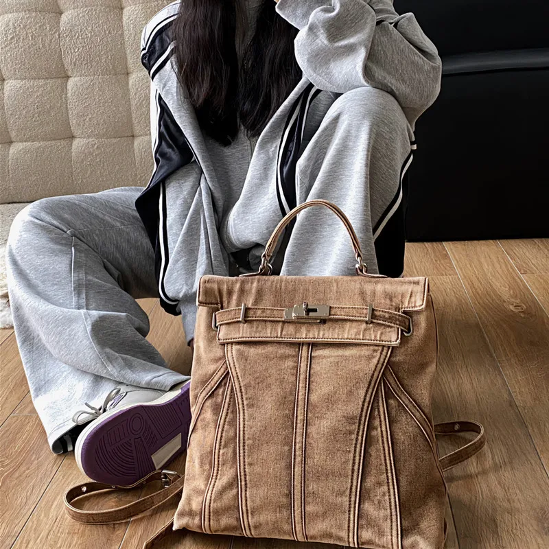 New Retro Denim Casual Schoolbags Fashion Backpacks for Mens Streetwear Cool Commuting Multifunctional Portable Backpack Female