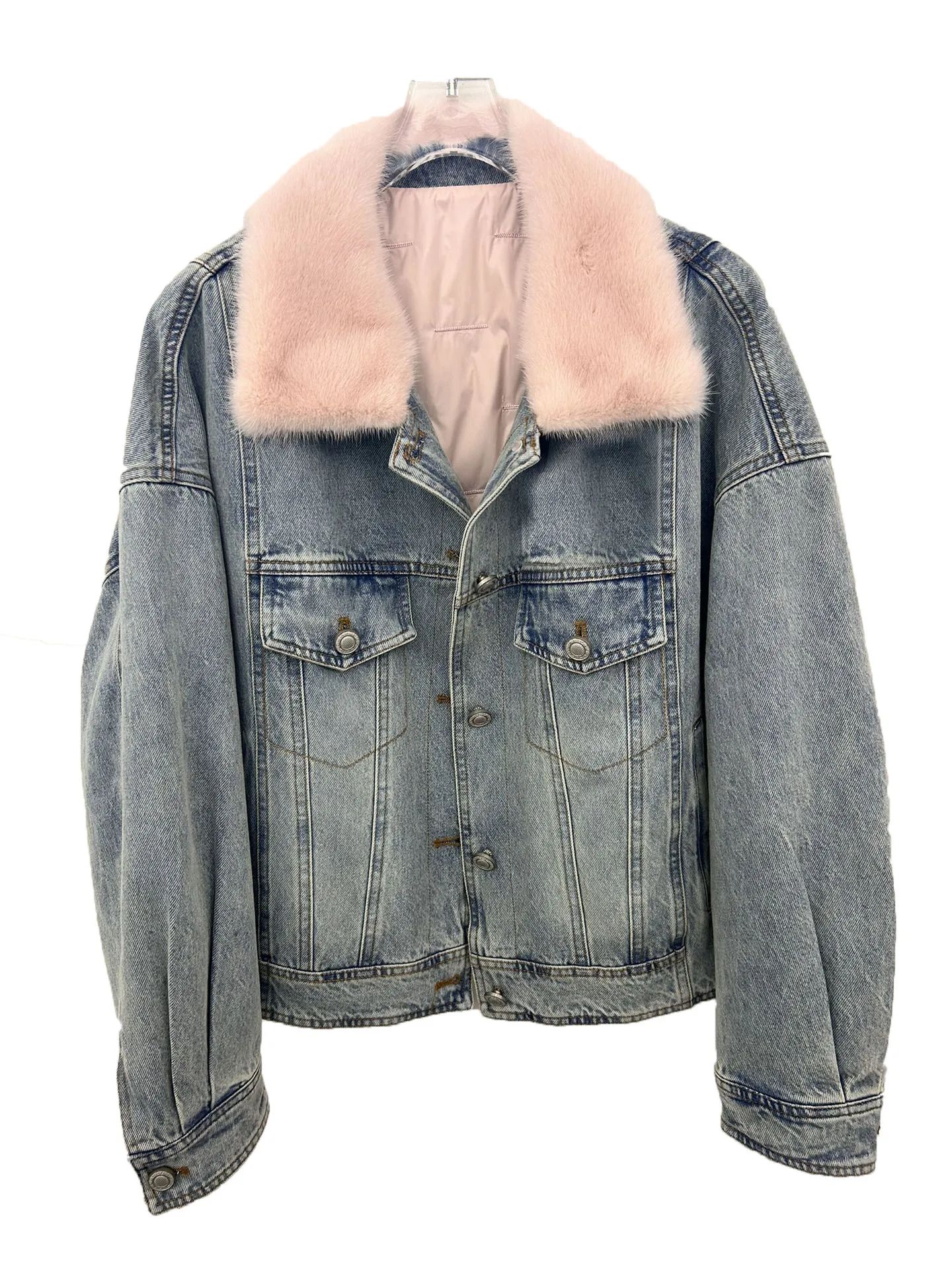 

Cowboy jacket thickened lapel short loose version splicing hair collar design warm and comfortable 2023 winter new 1114