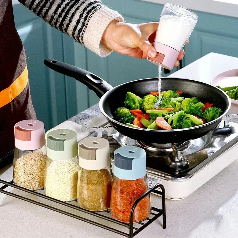 Kitchen Salt and Pepper Shakers Precise Quantitative Push Type Seasoning Shaker Press Type Salt Dispenser Spice Dispenser Sealed salt shaker salt pepper shakers