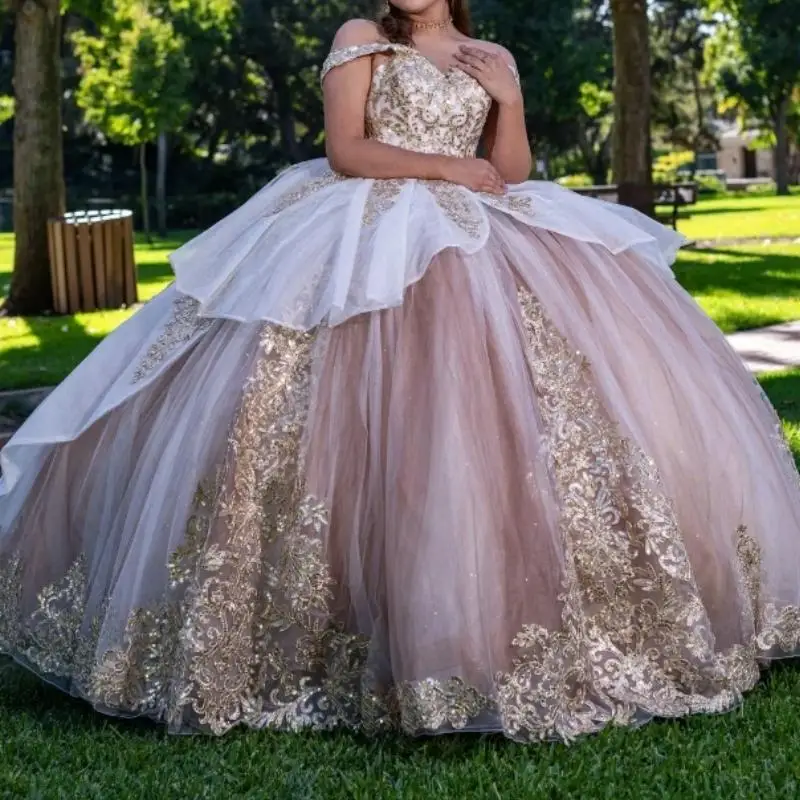 

Eelgant Arabic Princess Girls Quinceanera Dresses Off Shoulder Lace Applique Corset Sweet 16 Prom Dress Birthday Party Gown New