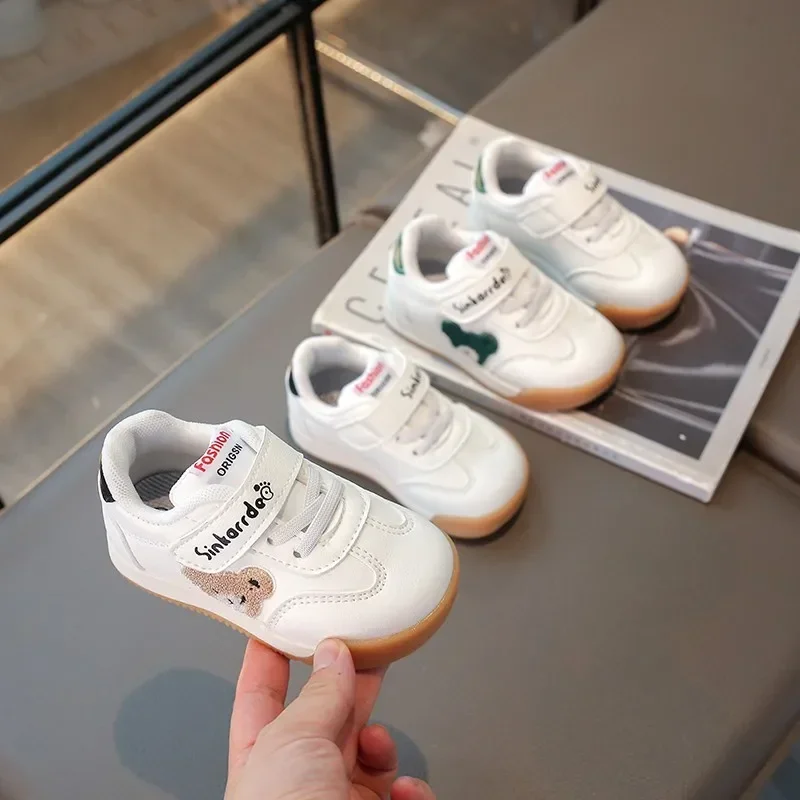 Baby Girls Boys Casual Shoes Toddlers Kids Running Sports Shoes Cartoon Bear Embroidered Fashion Classic Children White Sneakers