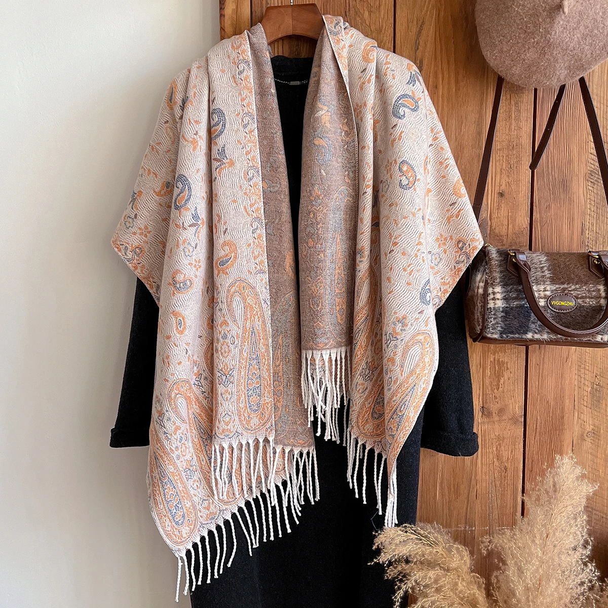 2025 Winter New National Style Tassel Blanket Paisley Design Thick Pashmina Warm Shawl Print Scarf Women Keep Warm Poncho Stoles