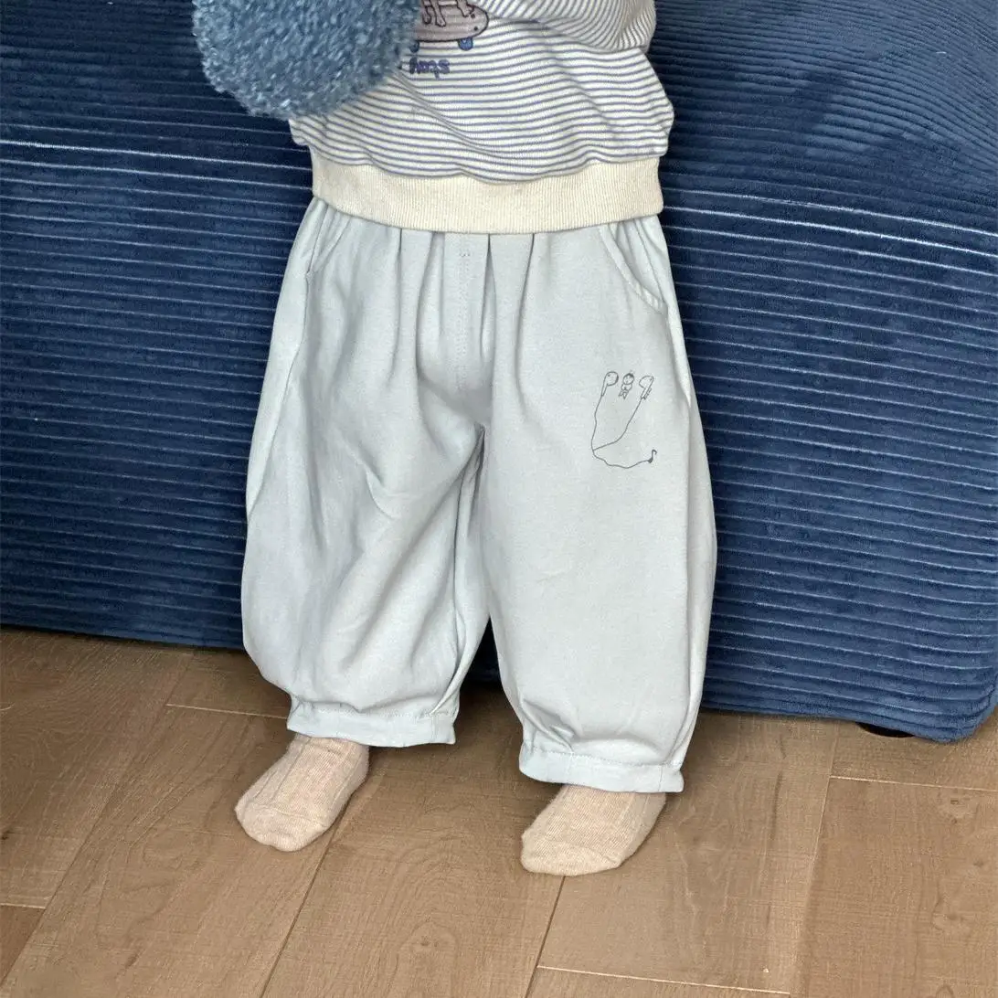 blue pants