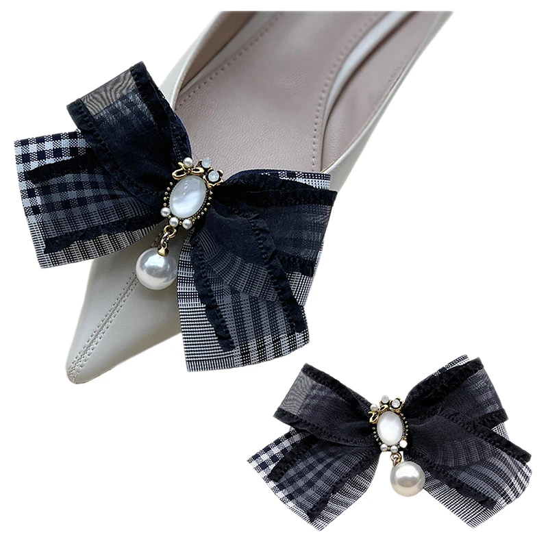 

2 Pcs Black Lace Shoe Clips Detachable Pearl Pendant Shoe Buckle Ladies High Heels Shoe Embellishment for Wedding Party Decor