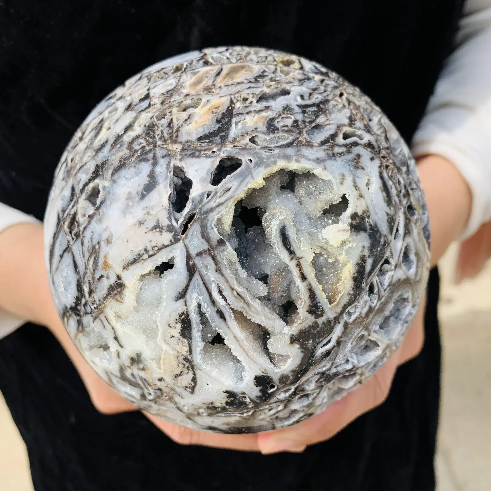 

Magical Huge Natural Sphalerite Ball Quartz Crystal Mineral Repair Specimen Treatment Home Office Degaussioning Decoration Gem