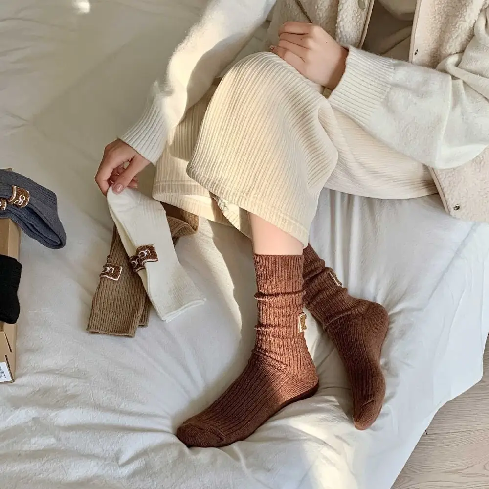 2024 New Warm Velvet Socks Autumn Winter Thickened Thick Line Mid-Tube Socks Trendy Heel Furry Label Snow Boot Socks Ins