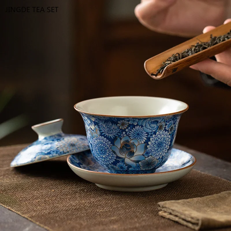 1PC 110ml high quality blue and white porcelain teacup with lid exquisite ceramic gaiwan home portable tea infuser beauty teacup