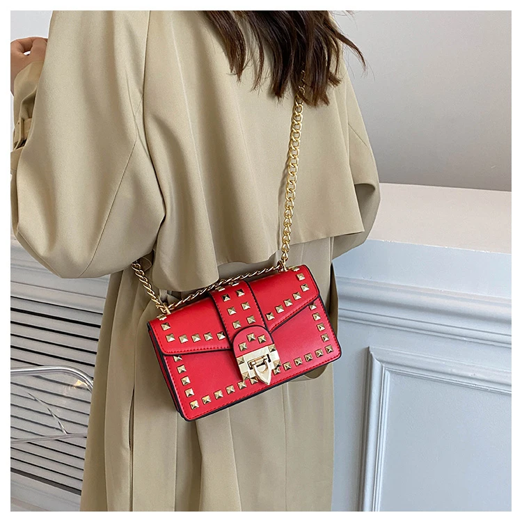 Sacs à main à rivets à petite chaîne pour femmes, sacoche à bandoulière assortie avec tout, sac de soirée de styliste de marque pour dames_voghion.com