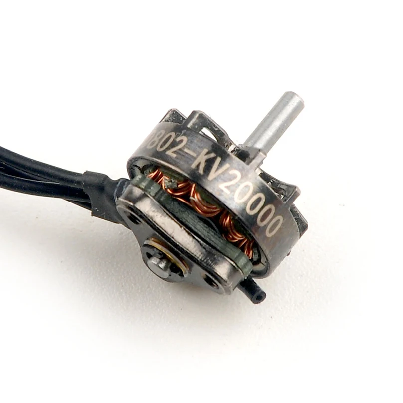 Vue rapprochée du lot de 4 moteurs Happymodel RS0802 KV20000 pour Tinywhoop FPV
