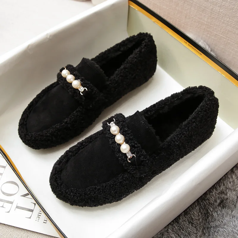 Big Size 33-43 Women Faux Wool Flats Winter Warm Shoes Plush Lining Pearls Chain Lady Loafers Female Boat Shoe Girl Shoes 868-3