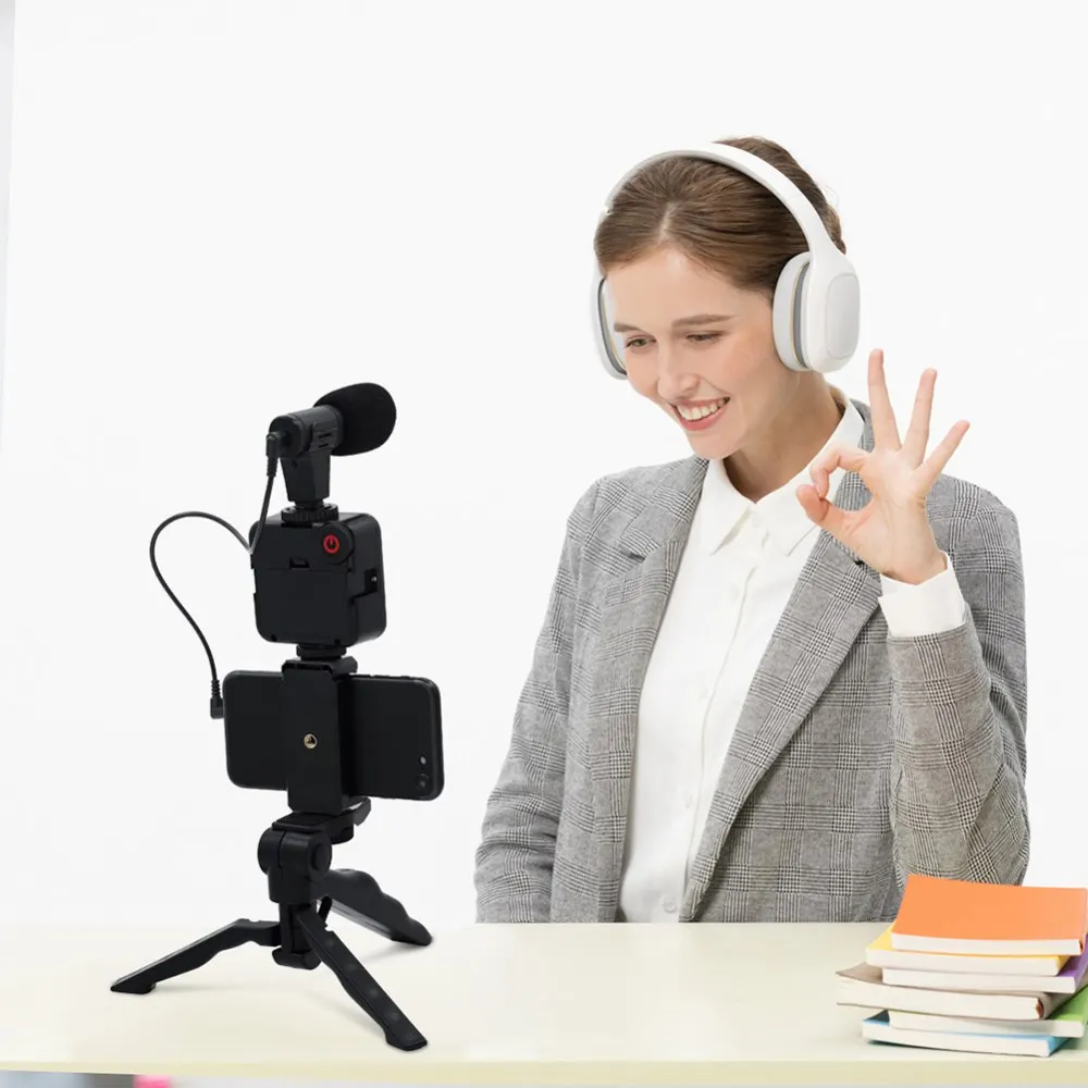 LED Selfie Tripod Phone Holder Smartphone Video Kit Microphone Photography Lighting Video Recording Set for Live Vlog Conference