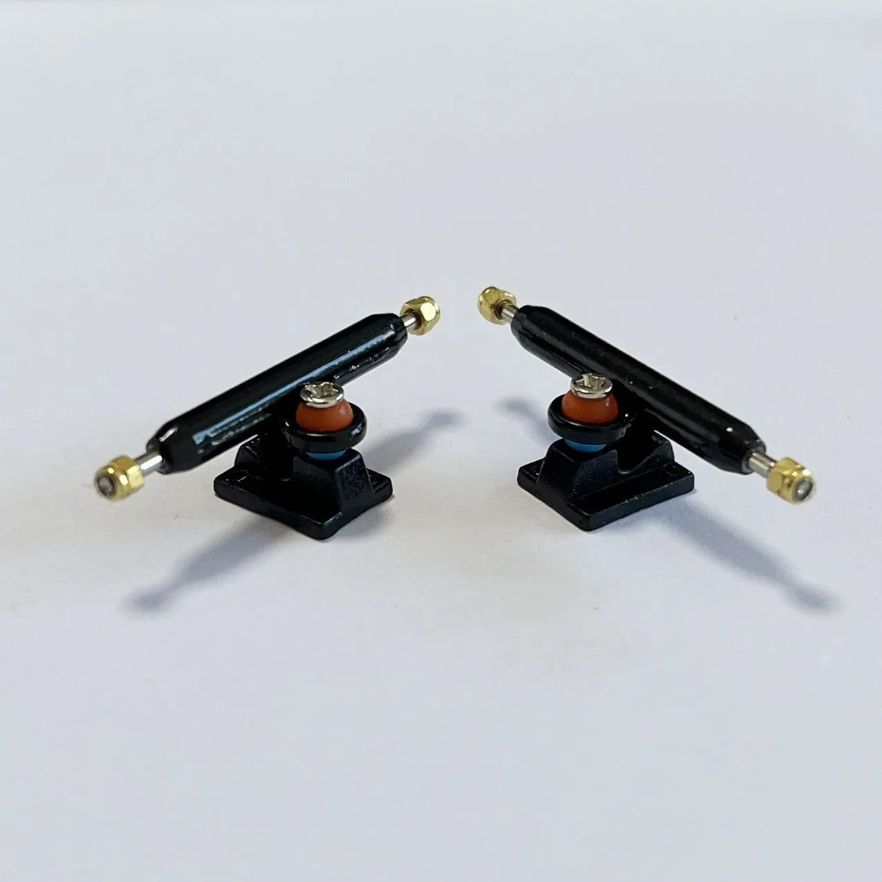 Finger Skateboard Truck 34mm 32mm Inverted Kingpin with Soft Bushing