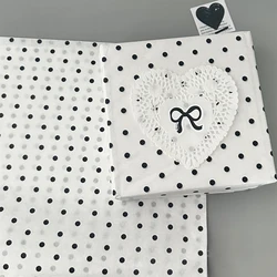 Elegant Polka Dot Gift Wrapping Paper - Versatile and Lightweight (Black)