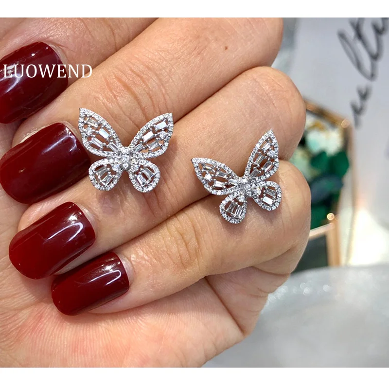 

LUOWEND 18K White Gold Earrings Luxury Butterfly Design 0.60carat Real Natural Diamond Stud Earrings for Women Wedding Jewelry