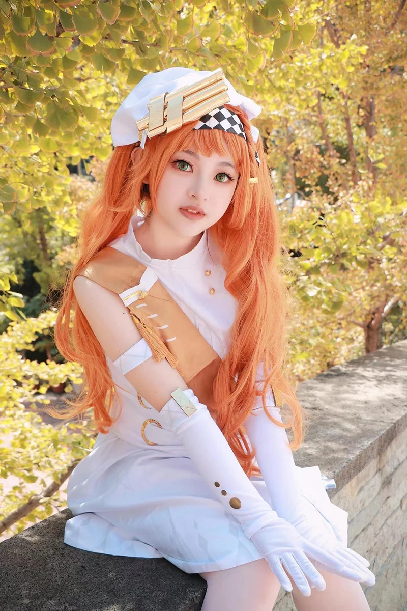 逆プレイ: 女性のためのセクシーなミニスカート、ドレス