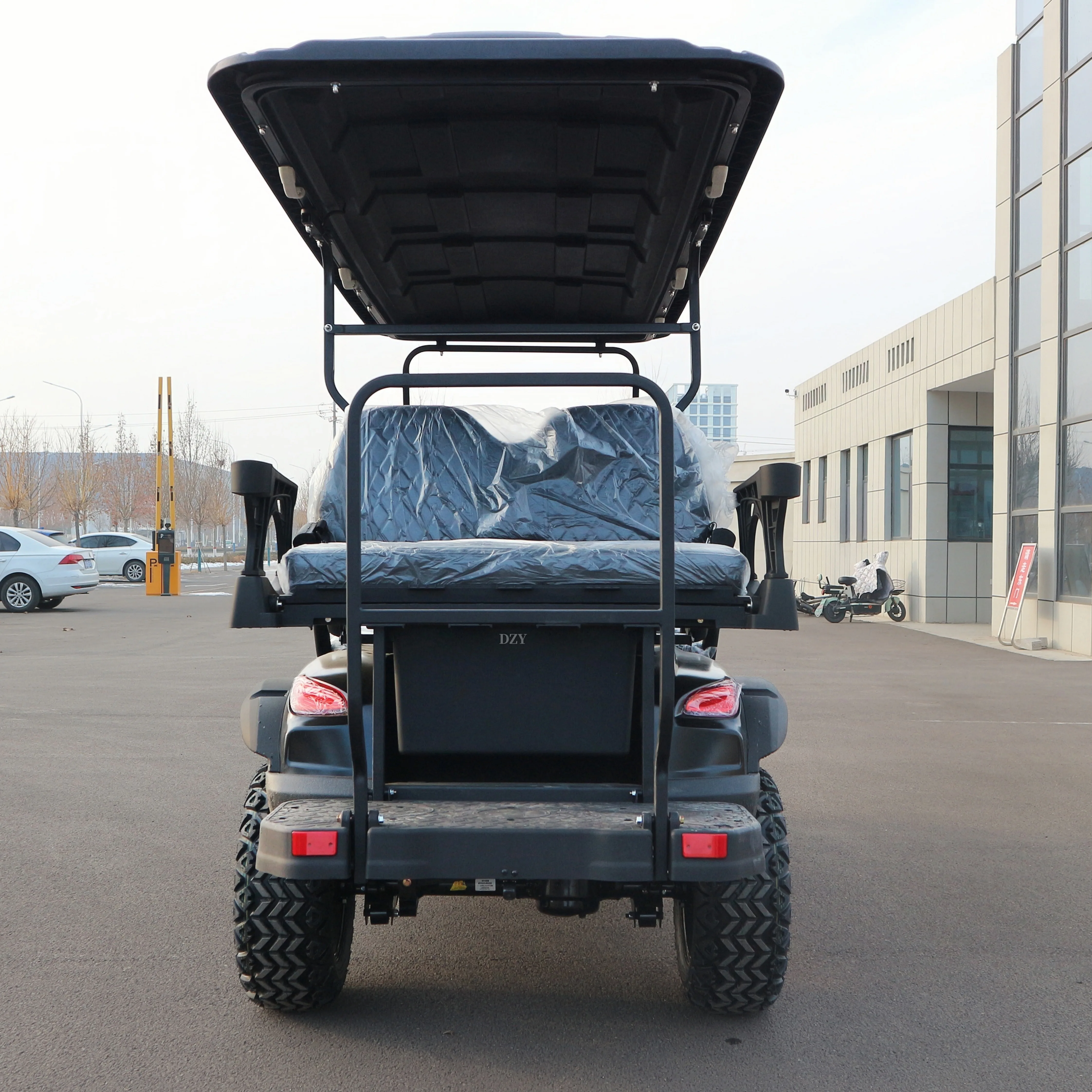 Manufacturers Utility Chinese Mini Golf Carts Factory Price Golf Carts Electric New energy electric off-road vehicle golf cart