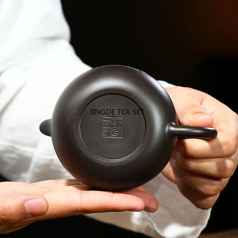 170ml Traditional Yixing Purple Clay Teapots Raw Ore Black Mud Flat Xishi Tea Pot Ball Hole Filtration Zisha Kettle Home Tea Set
