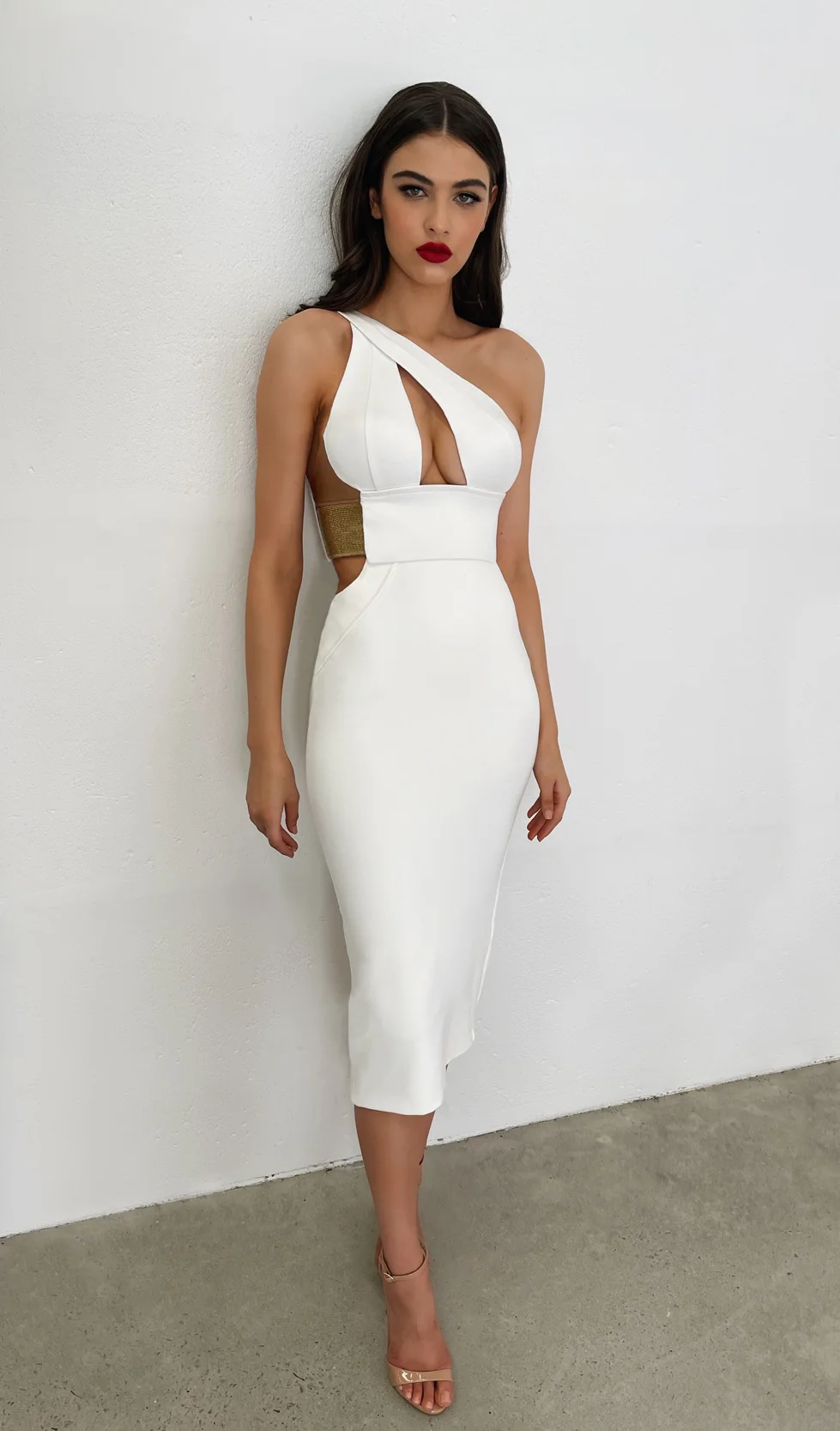 

2022 Summer Fashion Design Oblique Shoulder Sexy Hollow Out White Bodycon Dress Graceful Women Bandage Dress Club Party Vestidos