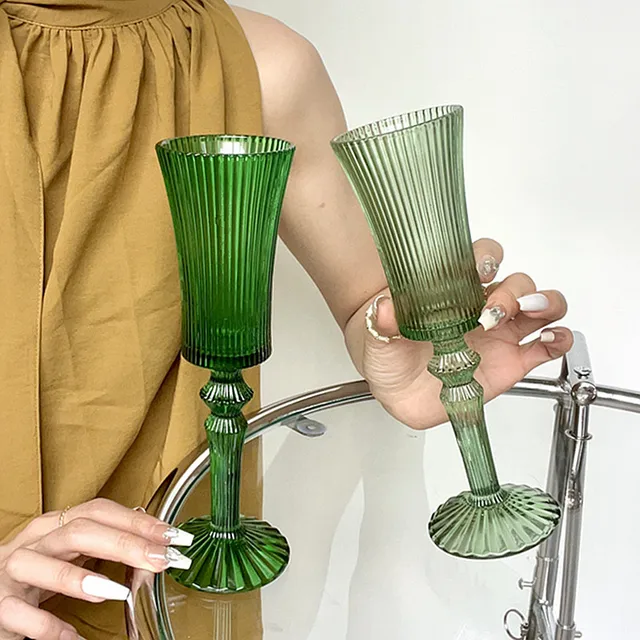 Green Glasses Set of 2- Exquisite Cocktail Glasses for Martini, Margarita &  Champagne Vintage Design