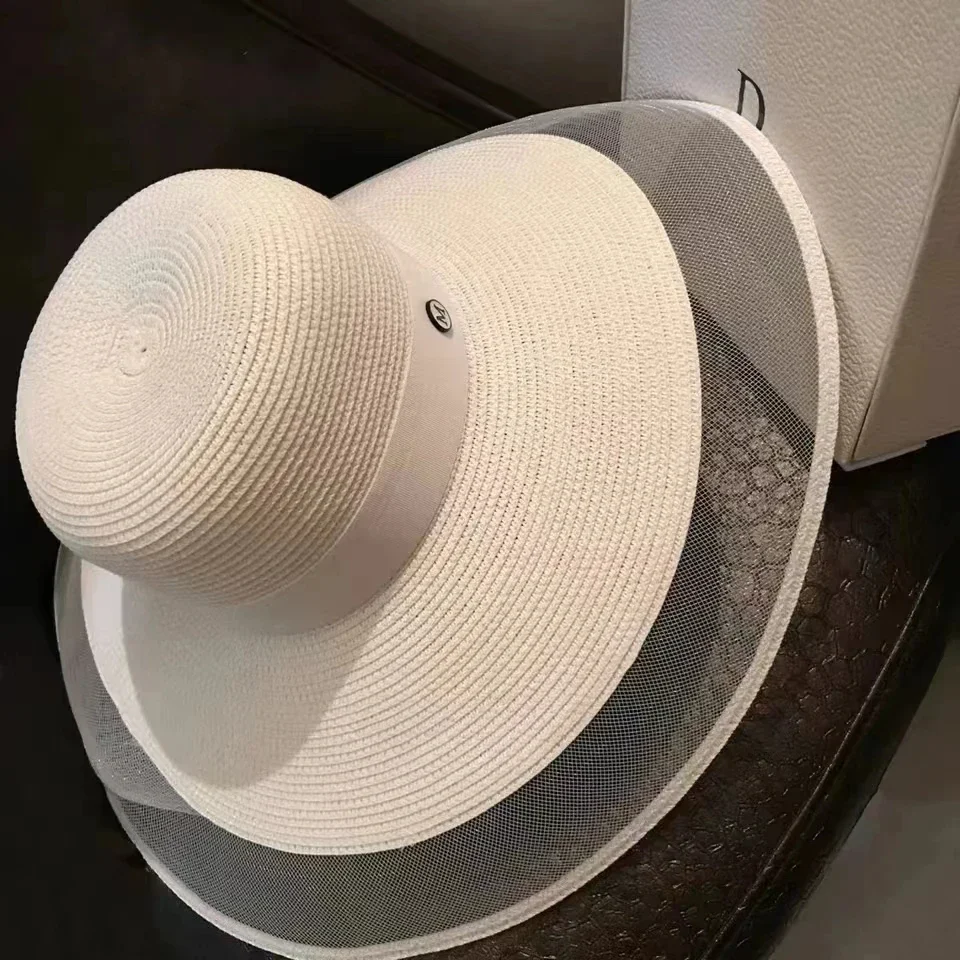Women's UPF 50+ Foldable Straw Sun Hat - Wide Brim UV Protection Beach Bucket Panama Hat, Lightweight & Mesh Design_voghion.com
