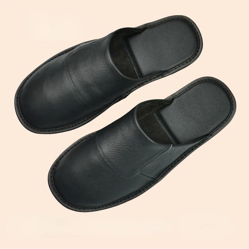 thumbnail image 1 of Zapatos de interior de otoño e invierno, zapatillas para hombre y mujer, chanclas concisas de color azul marino, Zapatillas de casa de cuero simples para hombre de talla grande 46, 1 of 5