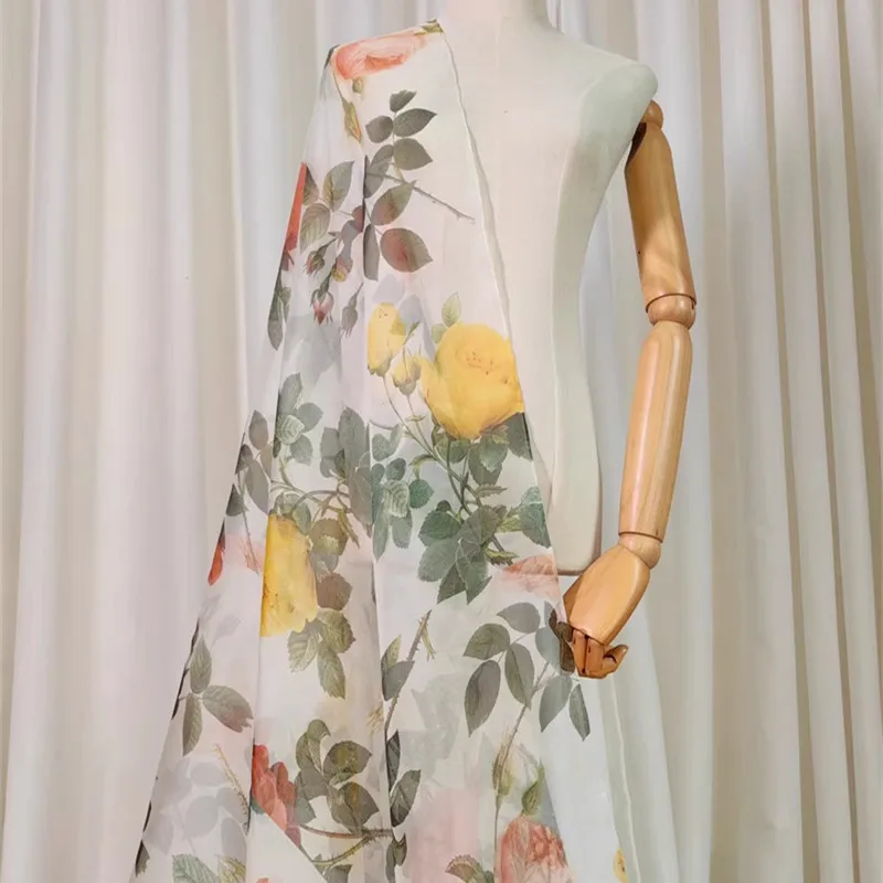 

Желтая роза, изысканная Красивая органза, 8 мм, 100 шелк, ширина 140 см, Высококачественная роскошная шелковая ткань ручной работы «сделай сам» для дизайна одежды