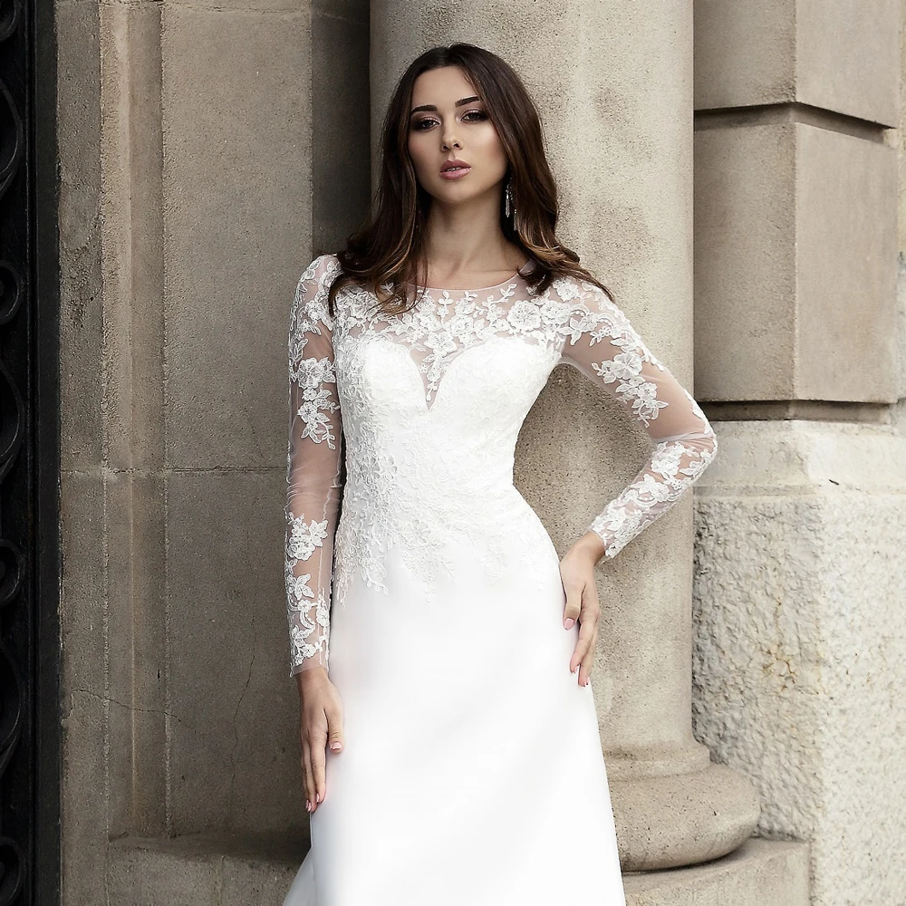 

Modest Lace Appliqued A-line Satin Wedding Dress O-Neck Sheer Back Long Sleeve Plus Size For Women Princess Robe de Mariee