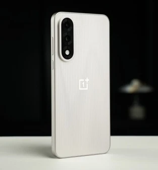 OnePlus Ace 5 16+512 Go - Version CN - Dual SIM 5G - 6400mAh 80W - Débloqué - Neuf
