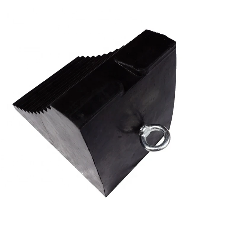 

240X165X195Mm Truck Rubber Wheel Chock For Tyre Stopping