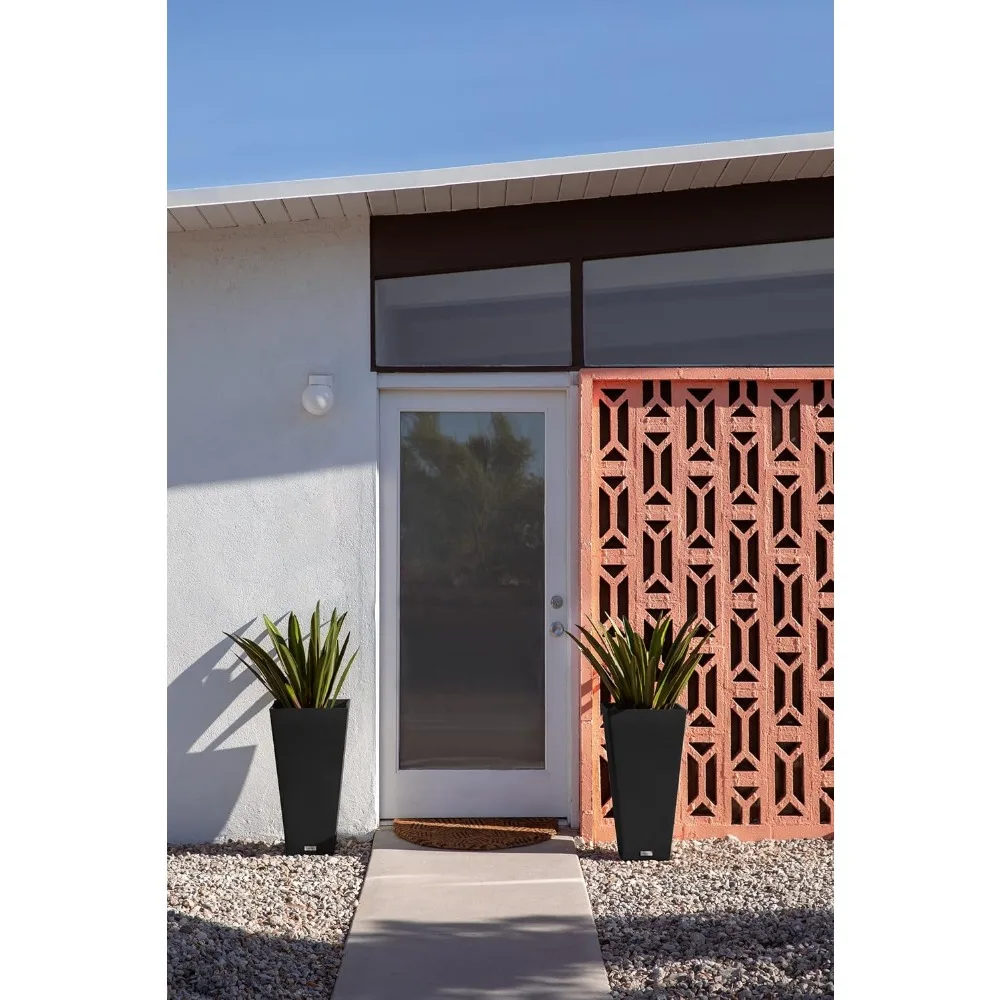 V-Resin Indoor/Outdoor Taper Planter, Set of 2 5