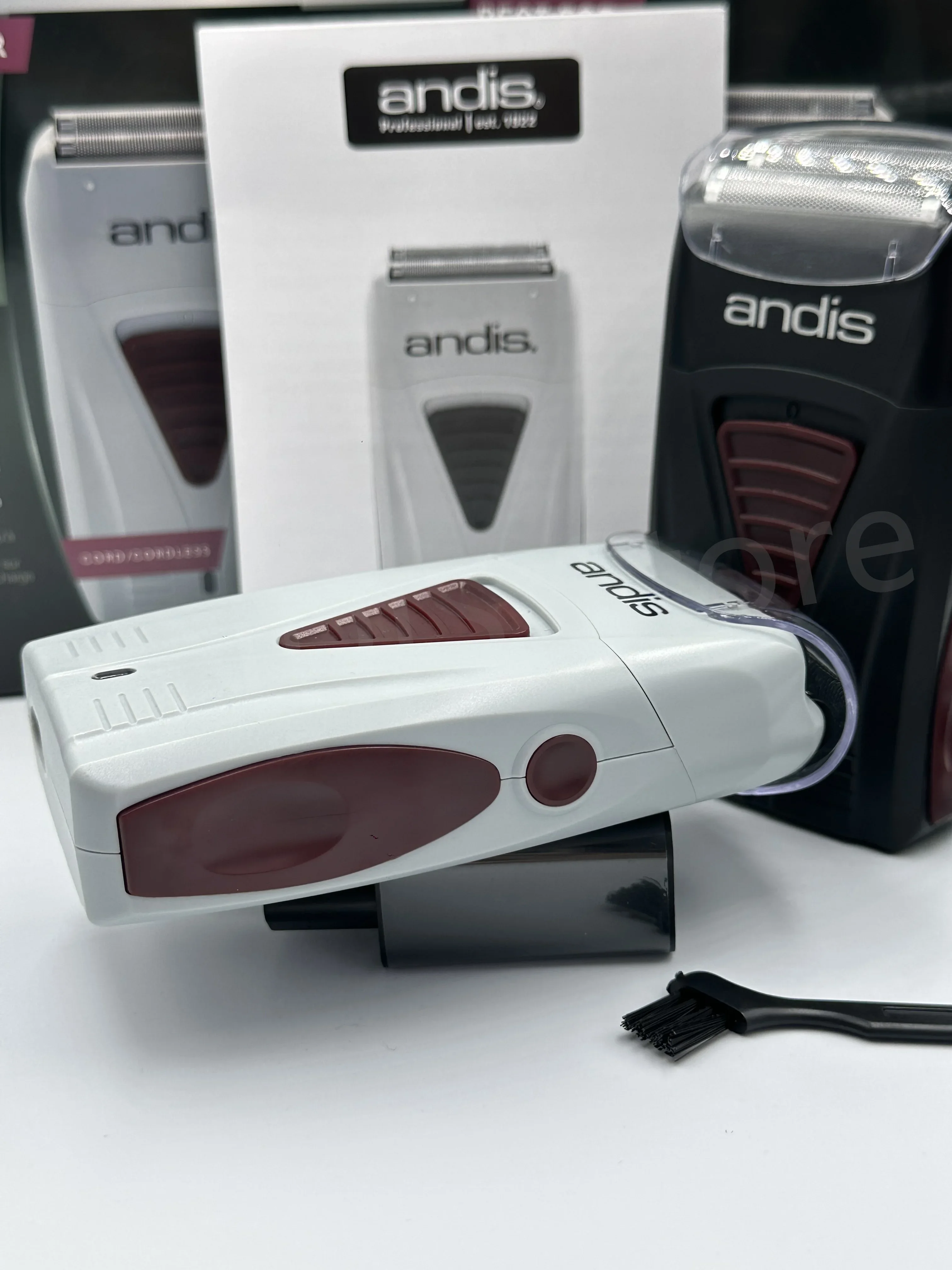 Original Andis 17170 Foil Lithium Titanium Electric Shaver Cordless with Charger for Men