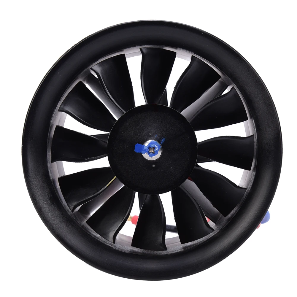 Détail des pales de l'EDF 90mm 12 pales 6S 1450KV pour propulsion RC