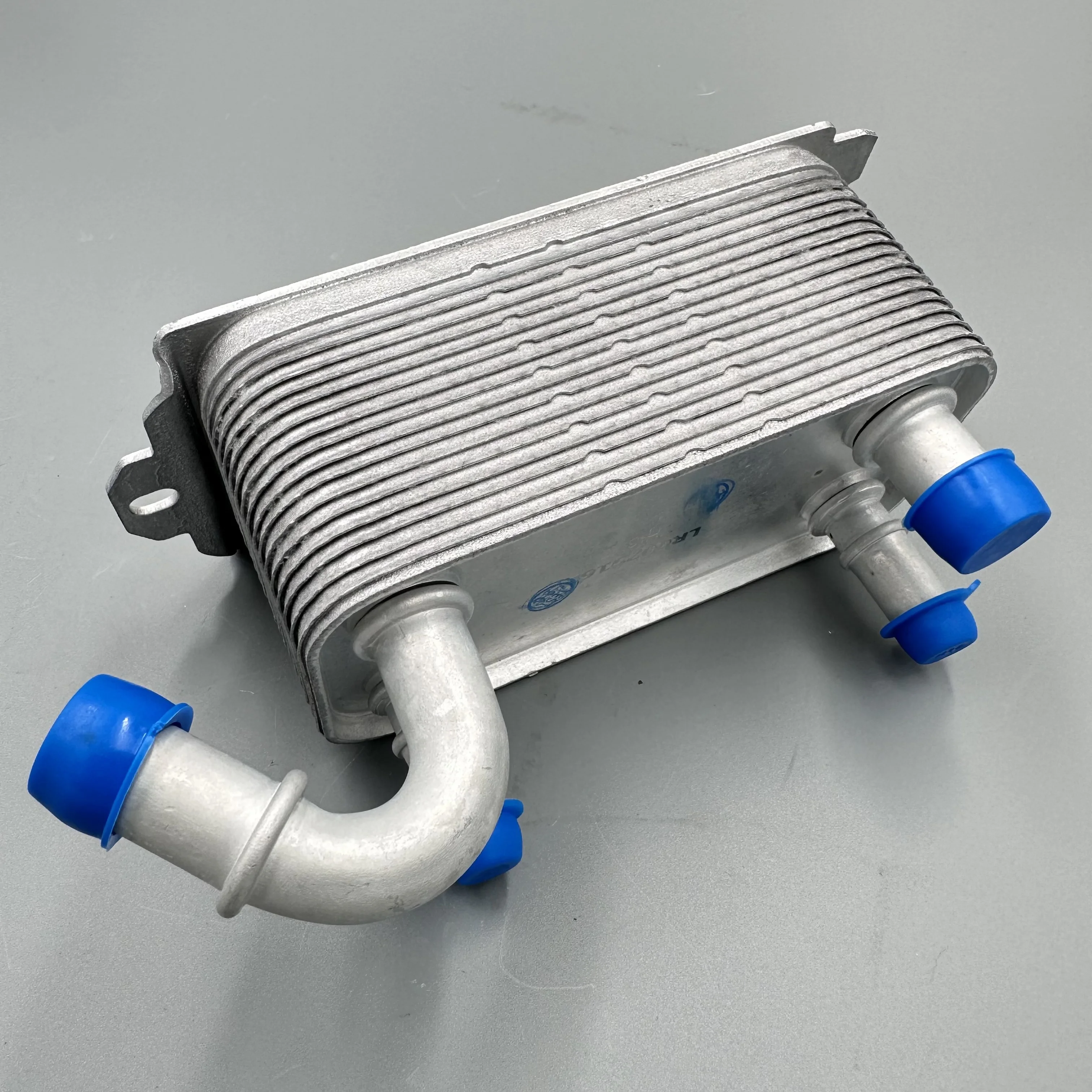 C2S50636 Radiatore Olio Per Land Rover Range Rover Evoque Freelander 2 Lr002916