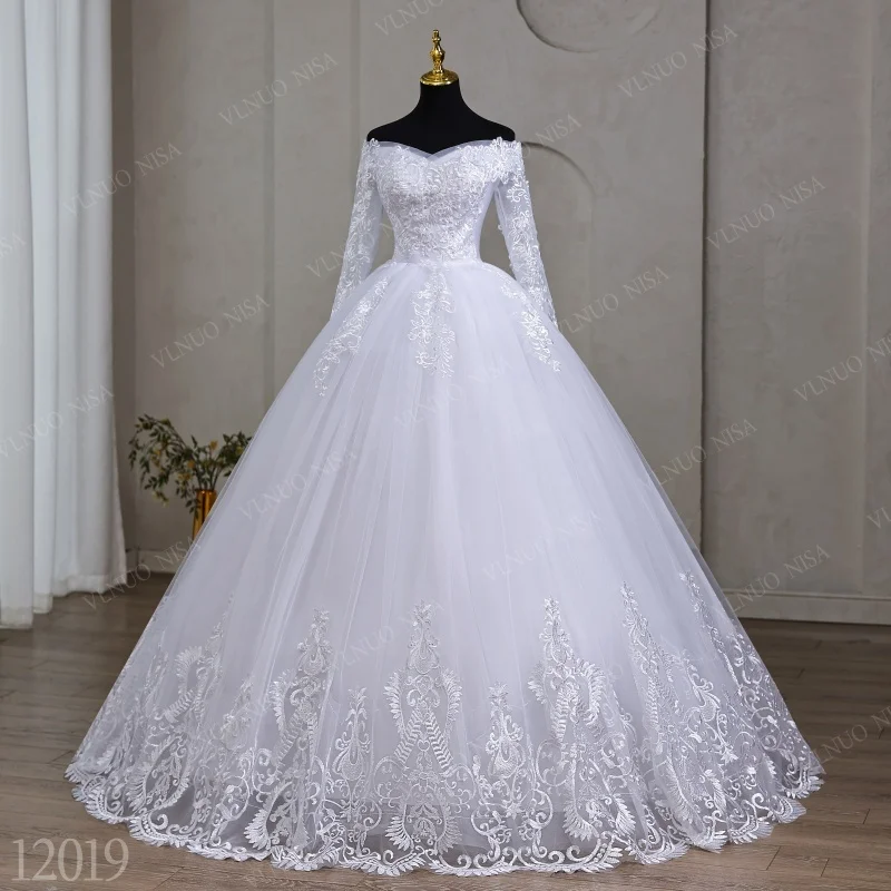 Customized Off Shoulder Plus Size Wedding Dresses 2026 New Luxury Long Sleeve For Bride Dress Wedding Gown Princess Vintage