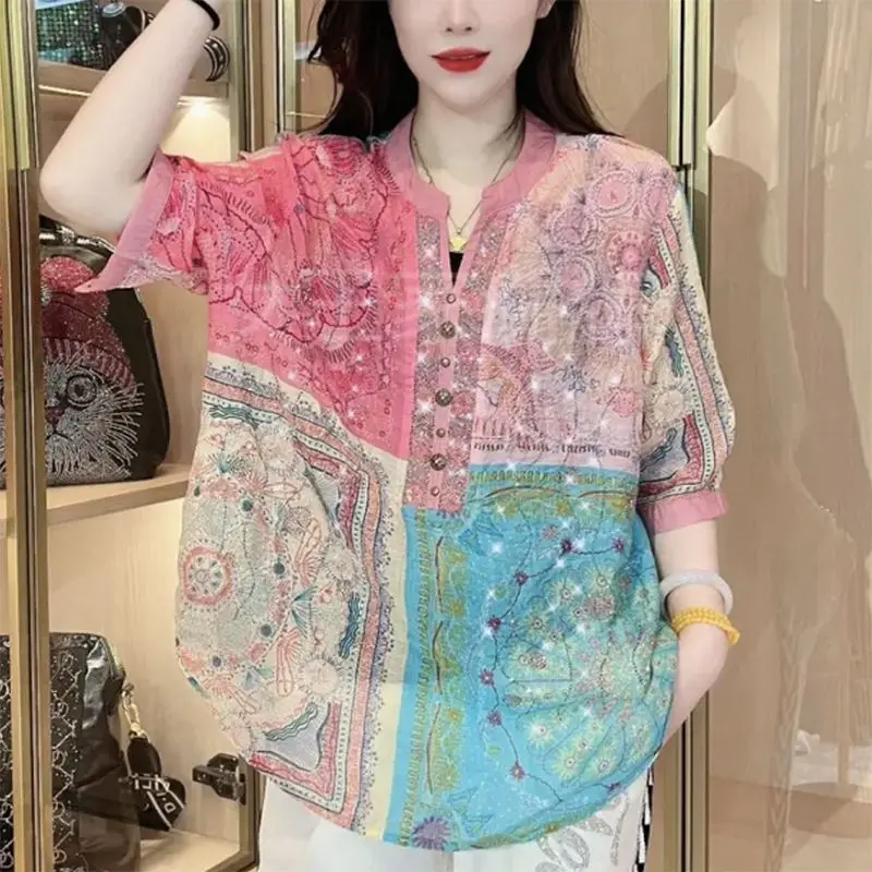 Retro Summer Women's 2024 New Spliced V-neck Rhinestone Button Printed Fashion Loose All-match Casual Half Sleeve Blouses Shirts